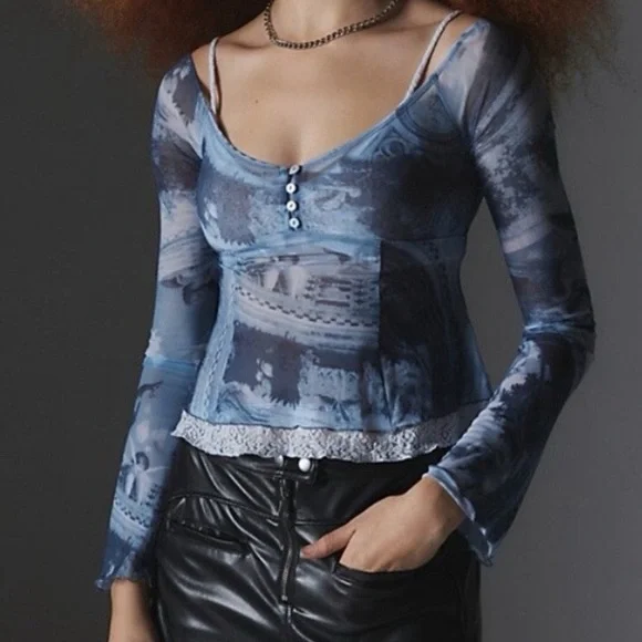Y2K Silence + Noise Urban Outfitters Daphne Cold-Shoulder Top in Blue Sz L *A5 - Picture 1 of 5